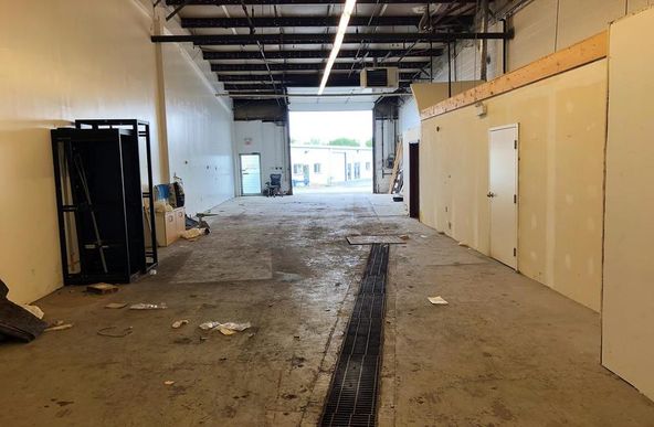 Industrial For Lease: 43 Burden Ave, Attleboro Falls, MA 02763